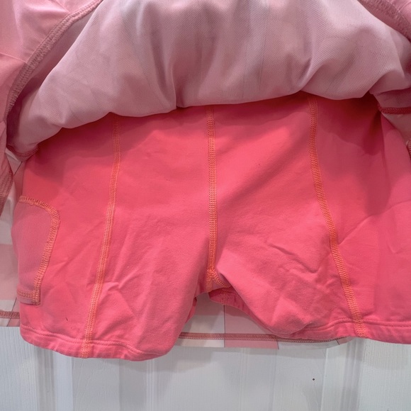 Lululemon athletica skirt - Picture 4 of 4